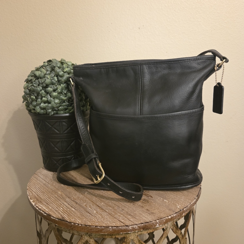COACH Vintage 90's SoHo Bleeker Black Glove Tanned Leather Bucket/Shoulder Bag - Picture 1 of 14